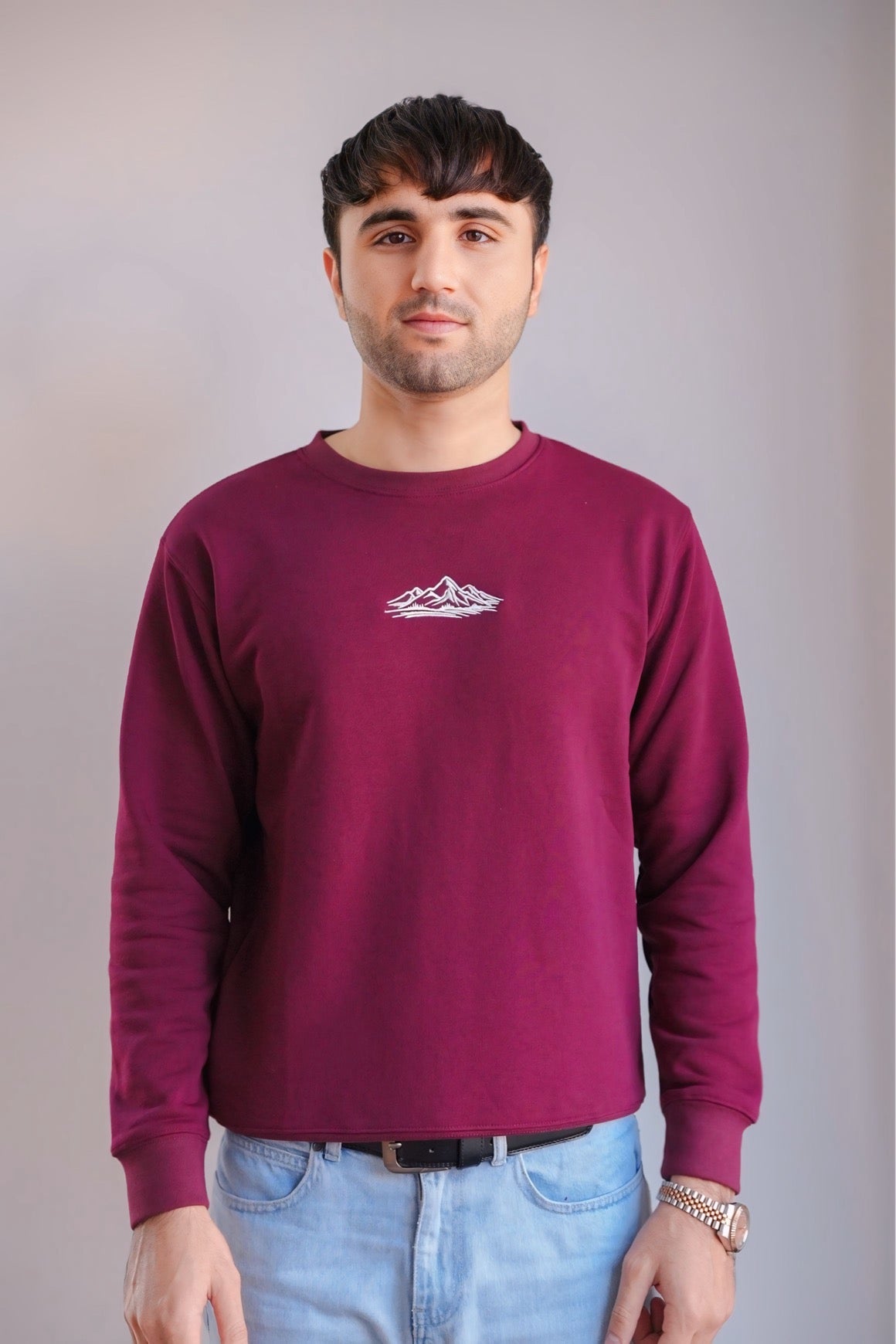 Rich Maroon Crewneck Sweatshirt for Everyday Comfort